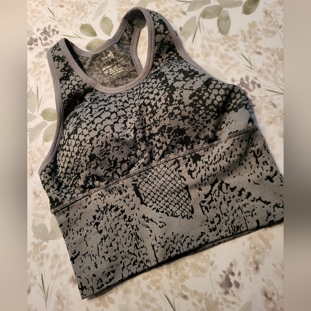 Pro-fit sports bra